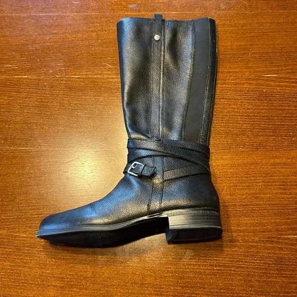 Black Leather Women's Boots - Picture 3 of 6